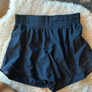 Lululemon Hotty Hot HR Short 4”, Lined, Navy, Size 8, Excellent Used Condition